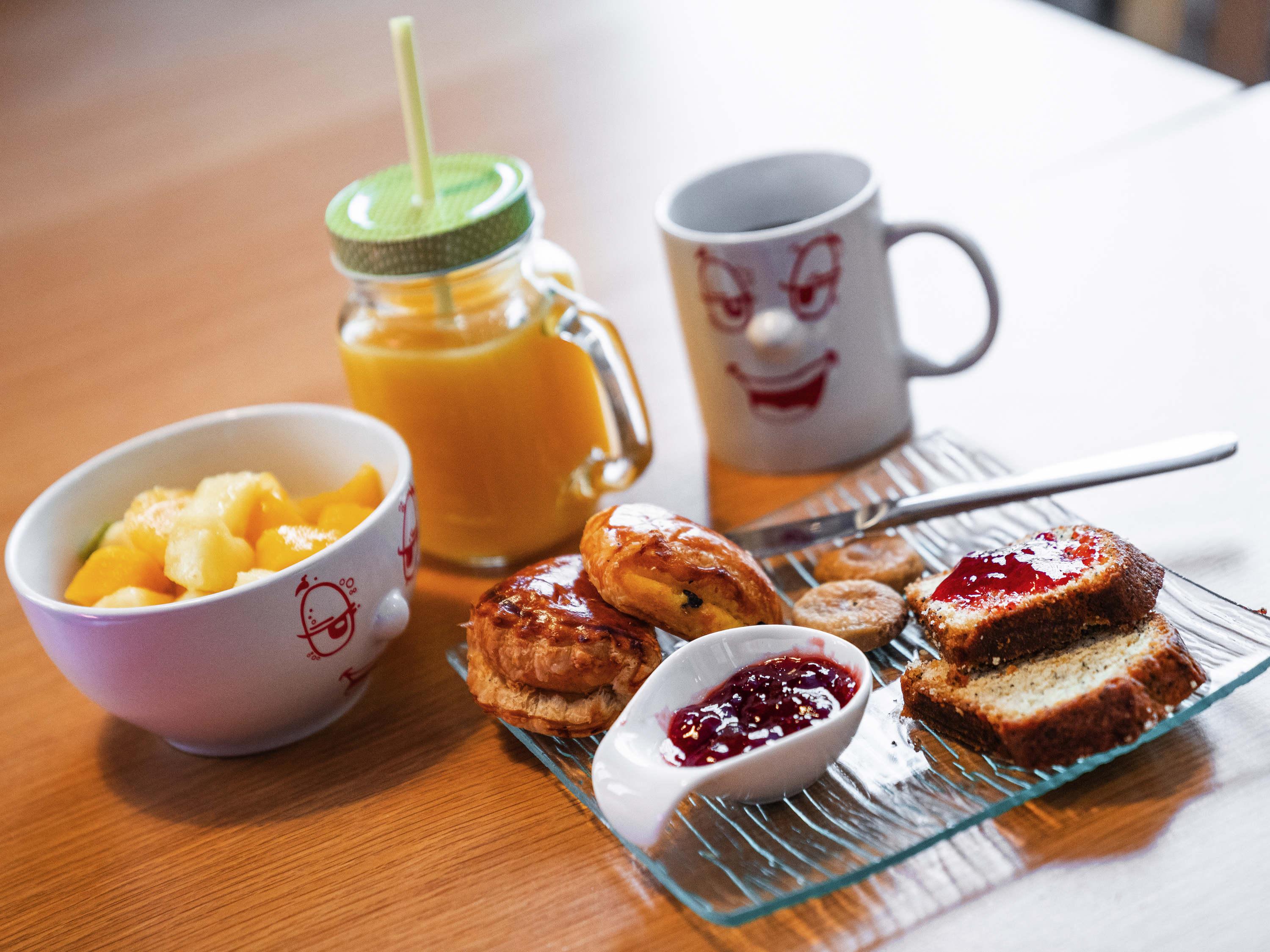 Ibis Styles Paris Montmartre Nord Hotel Ngoại thất bức ảnh
